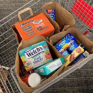 Organize a monthly collection of food and money in your church, school, place of work, or club, and deliver it to the pantry.